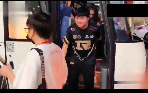 爆料网红女友是谁啊视频,视频爆料背后的神秘人物